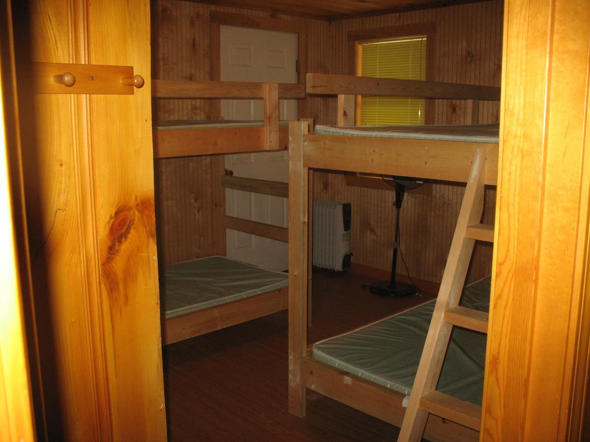 Okie Dokie Cabins Tamworth Экстерьер фото